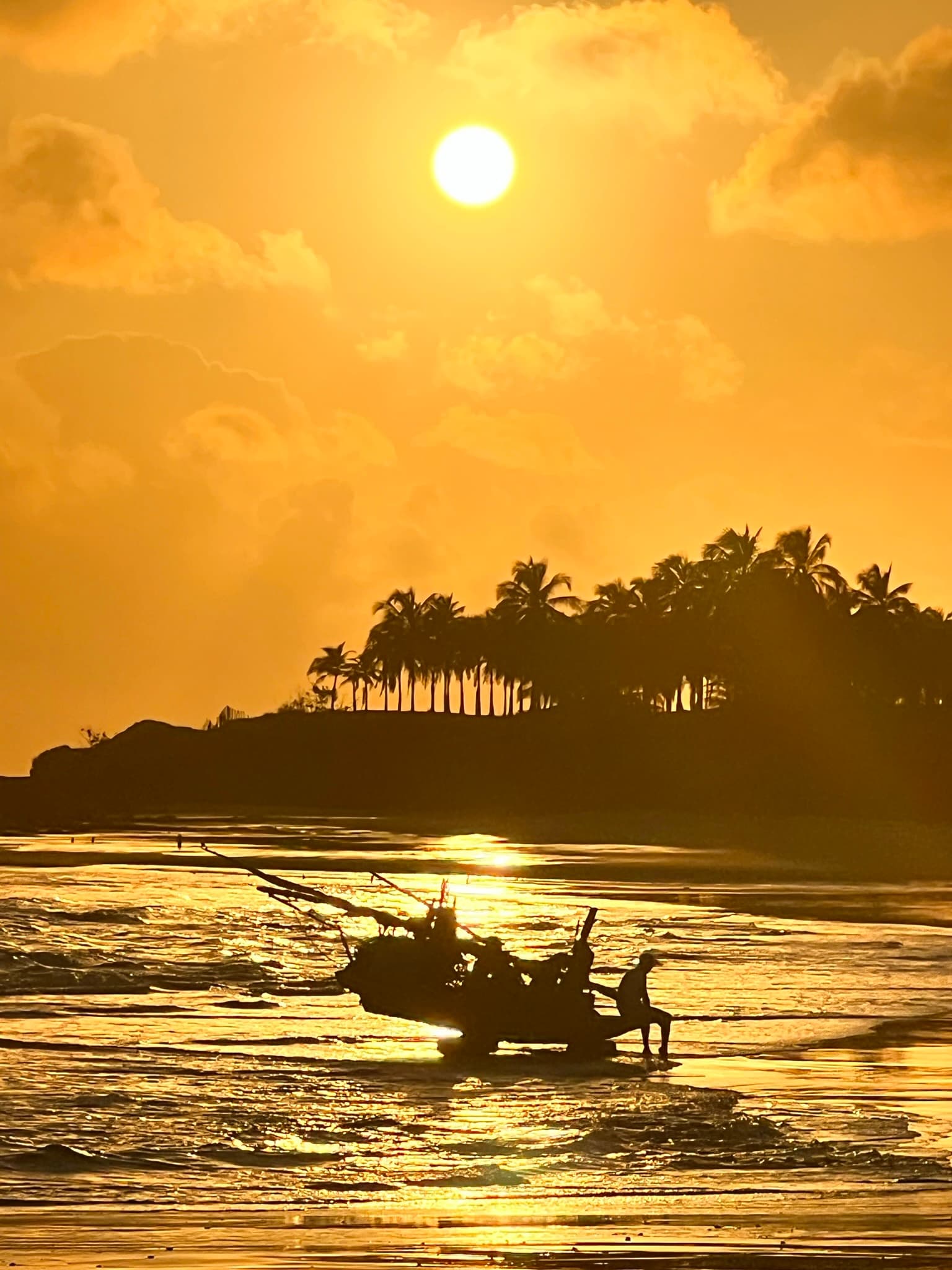 Jangada and dune at sunset